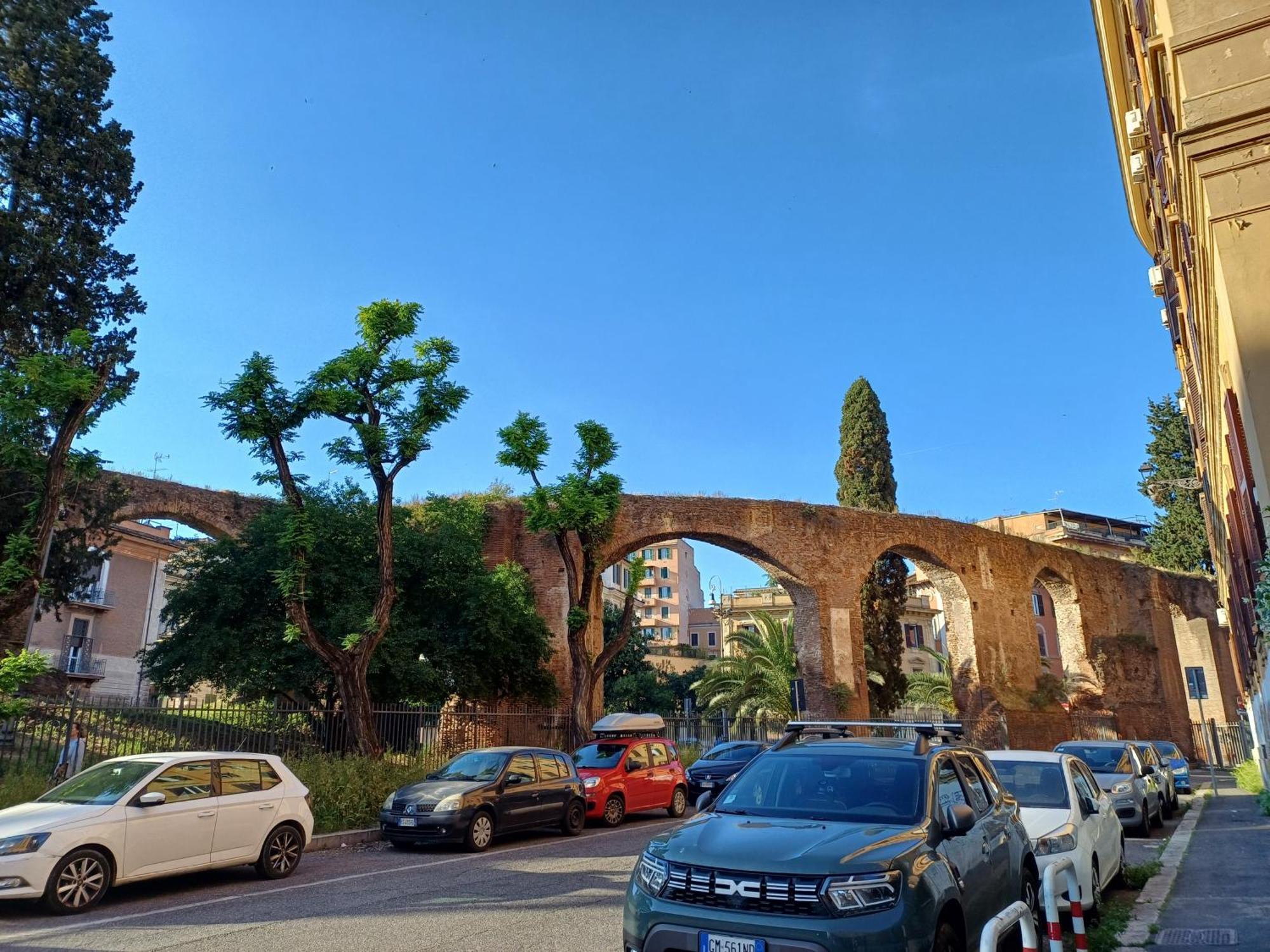 Hotel Acquedotto Di Nerone Roma Exterior foto